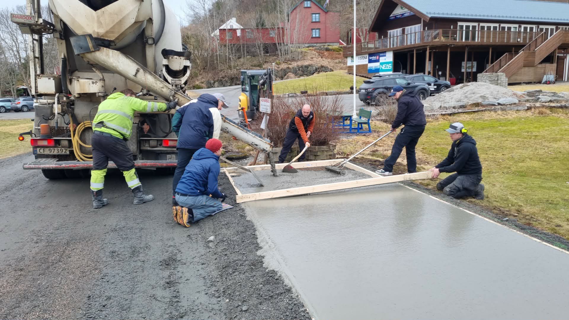 DrivingRange2.jpg ?? 